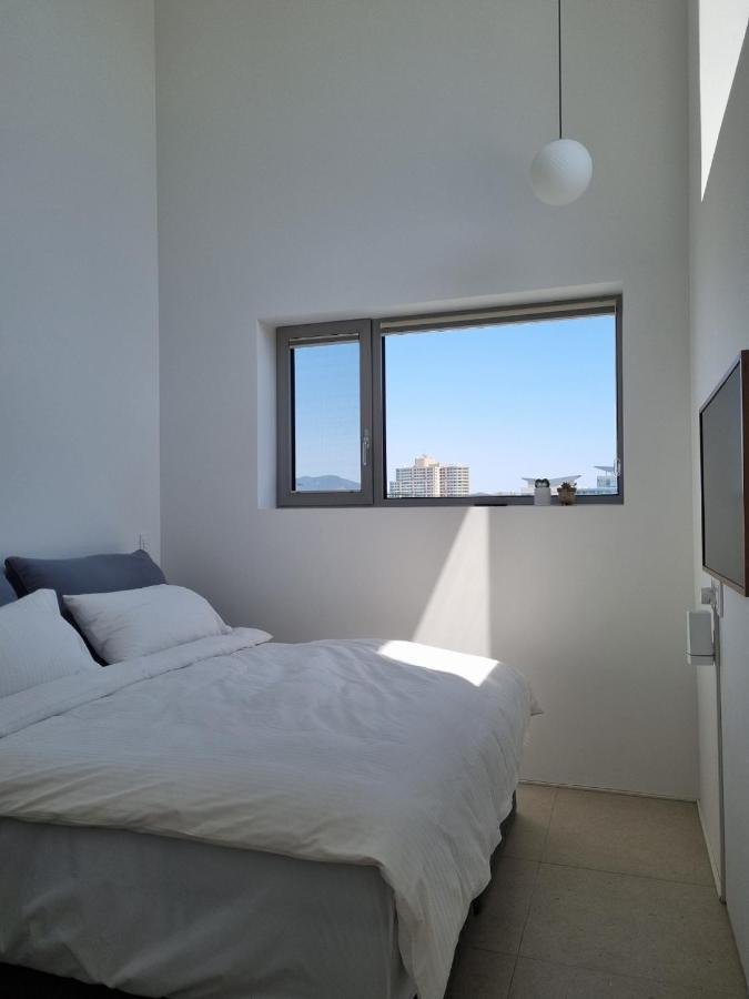 Laon On 37 Bed and Breakfast Tongyeong Exteriör bild